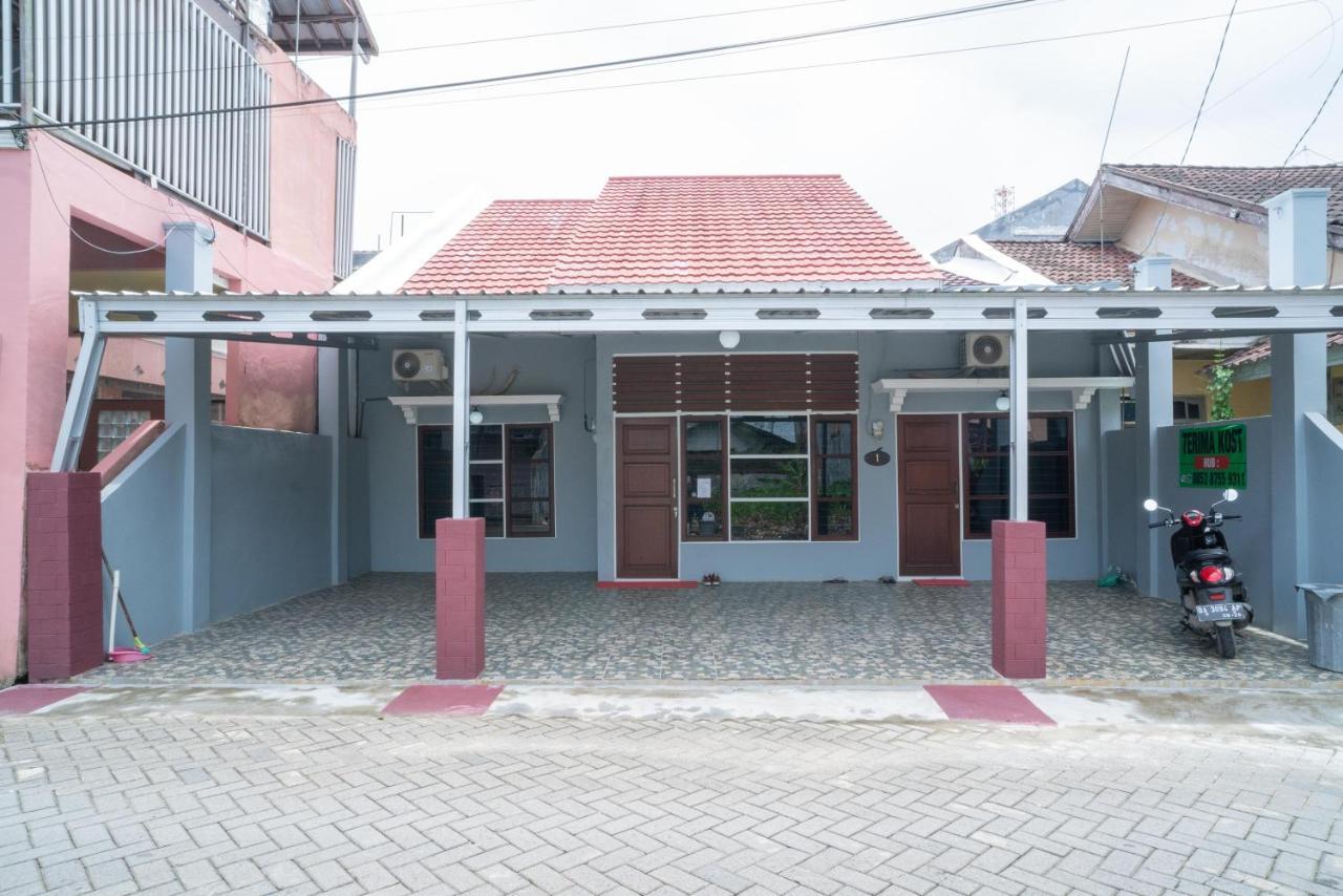 Koolkost Syariah Near Jalan Ahmad Yani Banjarmasin Otel Sungai Lutus Dış mekan fotoğraf