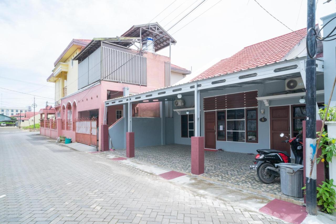 Koolkost Syariah Near Jalan Ahmad Yani Banjarmasin Otel Sungai Lutus Dış mekan fotoğraf